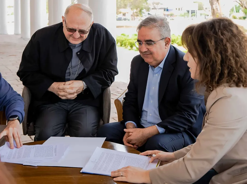 Gobierno y Obispado trabajan en un proyecto educativo secundario para Valle Chico