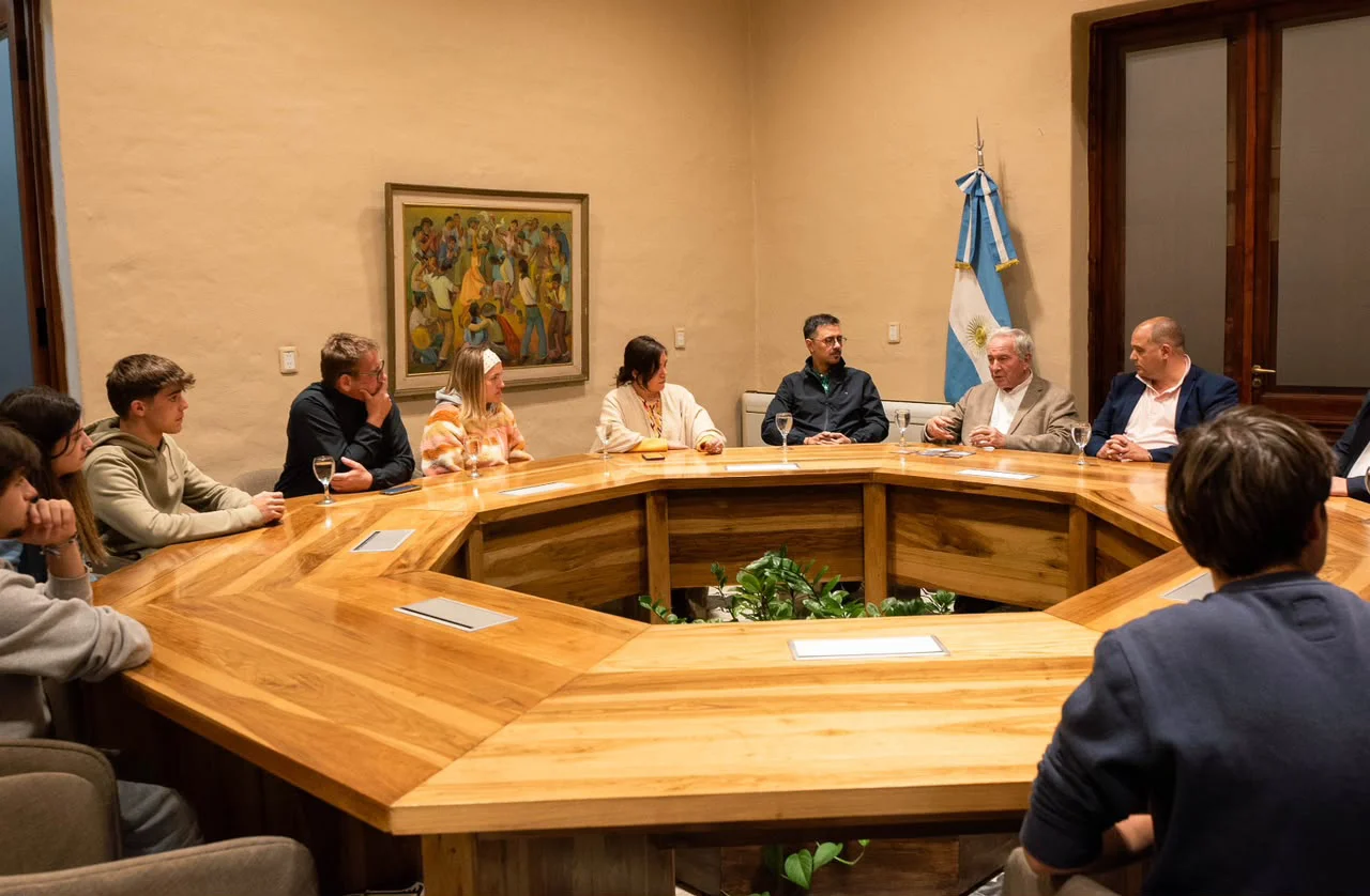 Reunión Casa de Gobierno